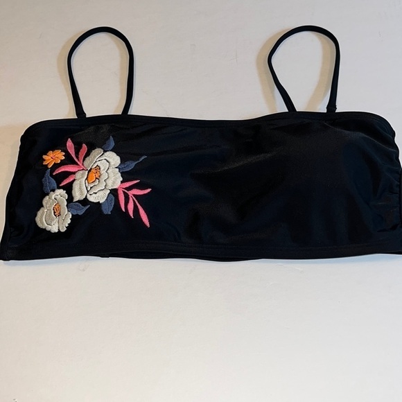 HOLLISTER  Black Floral Embroidered Bandeau Swim Top size L SUMMER SALE $10 - Picture 1 of 5